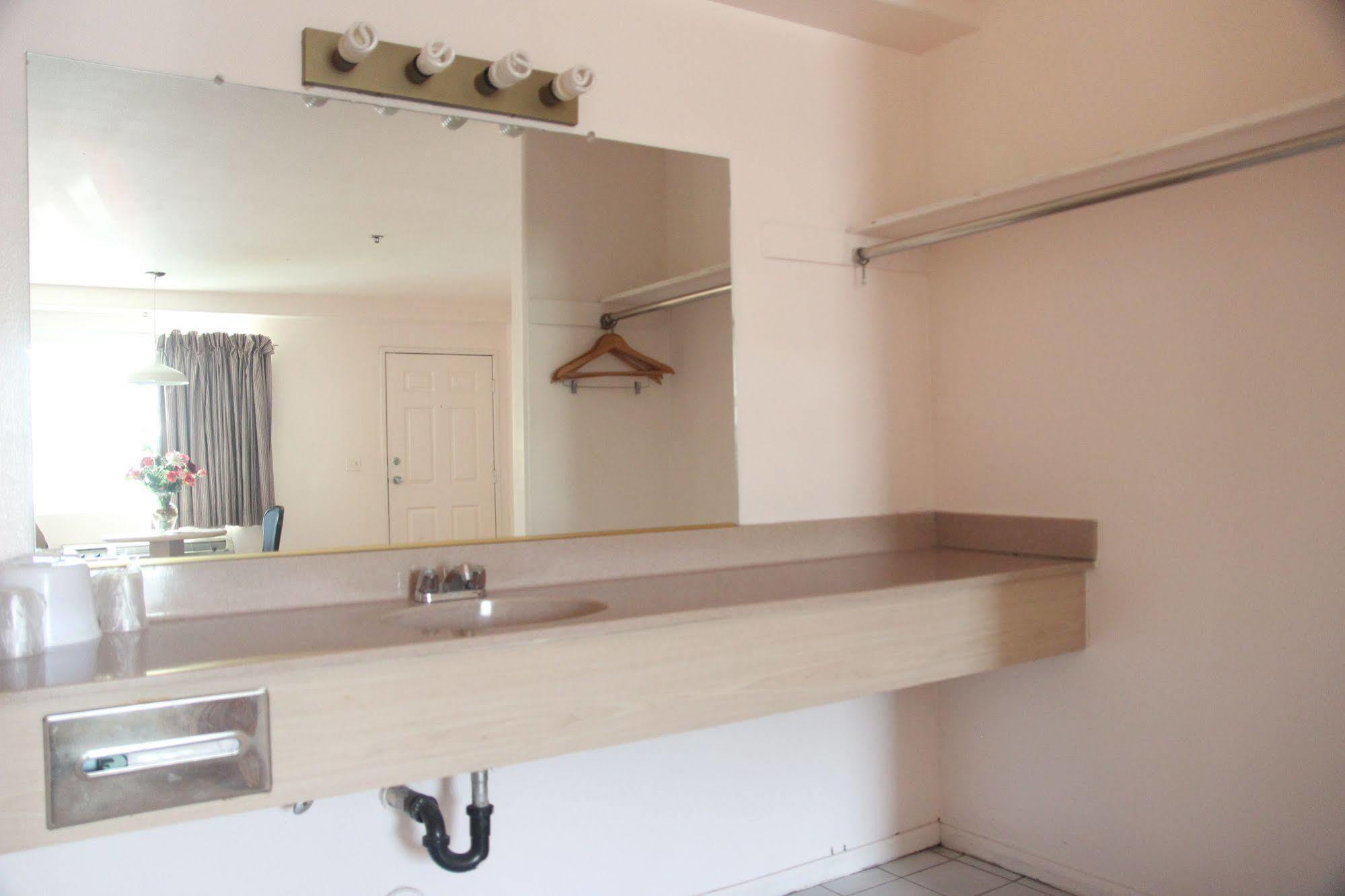 Diamond Inn ลอสแอนเจลิส ภายนอก รูปภาพ